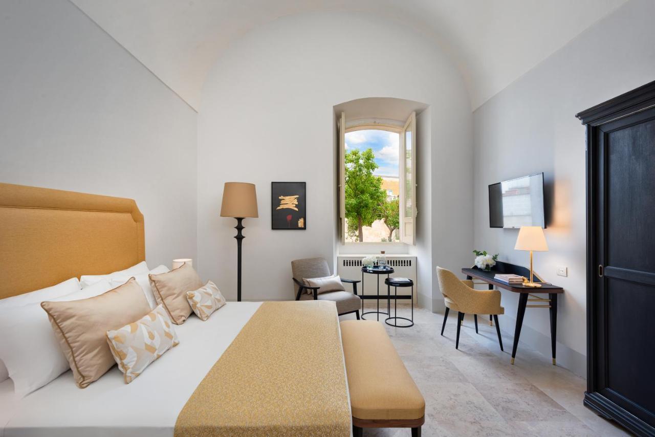 Palazzo Donna Elisabetta 5*